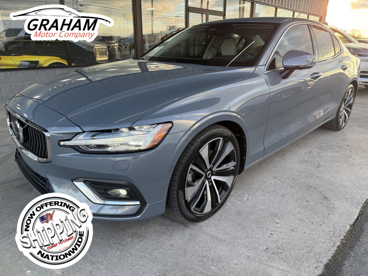 2023 Volvo S60 Ultimate Bright Theme