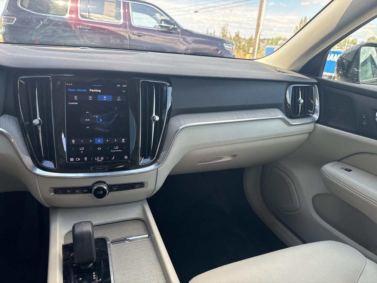 2023 Volvo V60 Cross Country B5 Plus Bend OR