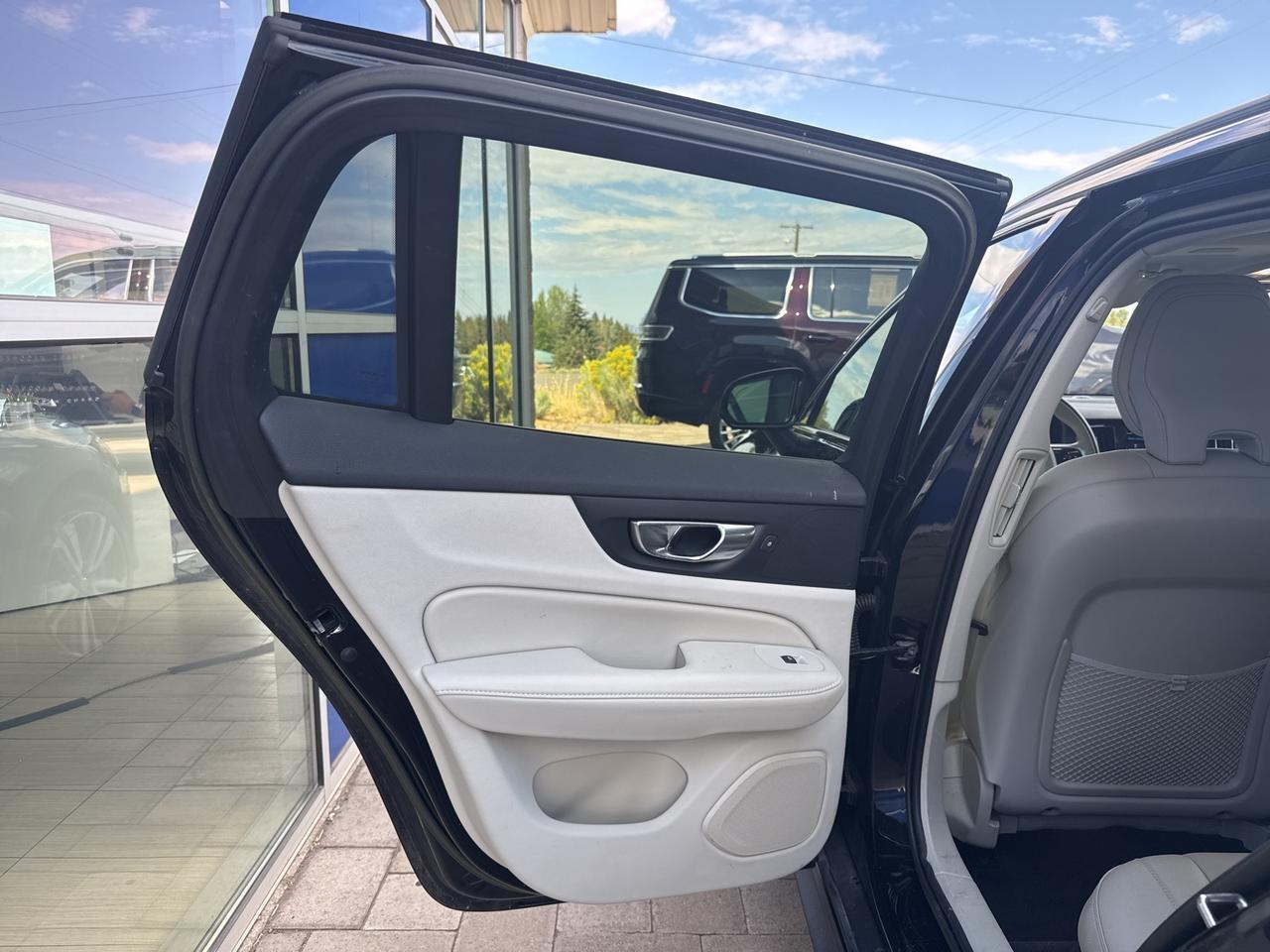 2023 Volvo V60 Cross Country B5 Plus Bend OR