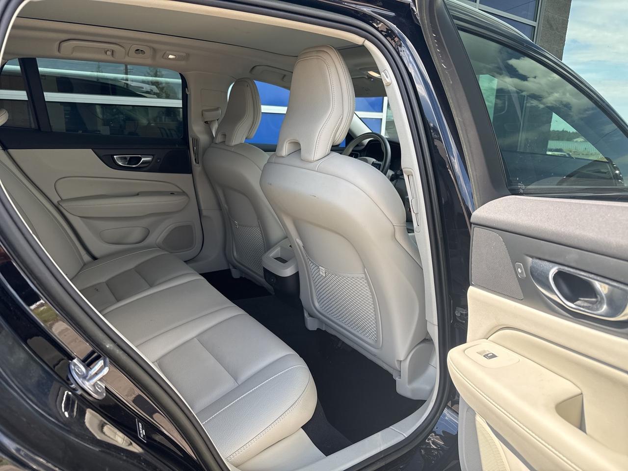 2023 Volvo V60 Cross Country B5 Plus Bend OR