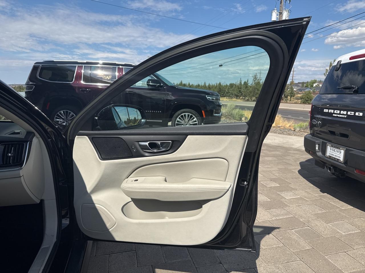 2023 Volvo V60 Cross Country B5 Plus Bend OR