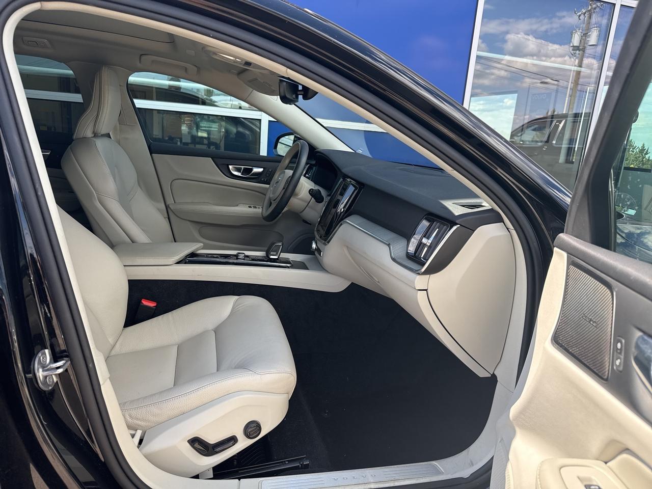 2023 Volvo V60 Cross Country B5 Plus Bend OR