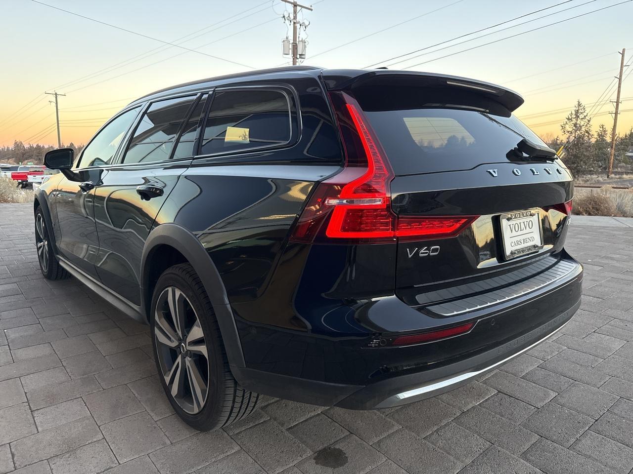 2023 Volvo V60 Cross Country B5 Plus Bend OR