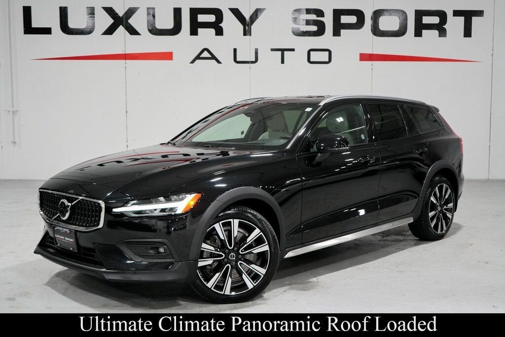 2023 Volvo V60 Cross Country Ultimate