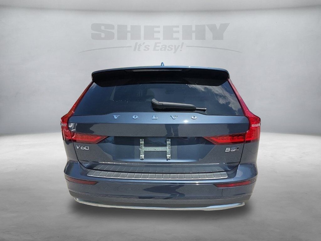 2023 Volvo V60 Cross Country Ultimate Hunt Valley MD