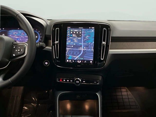 2023 Volvo XC40 B4 Core Dallas TX