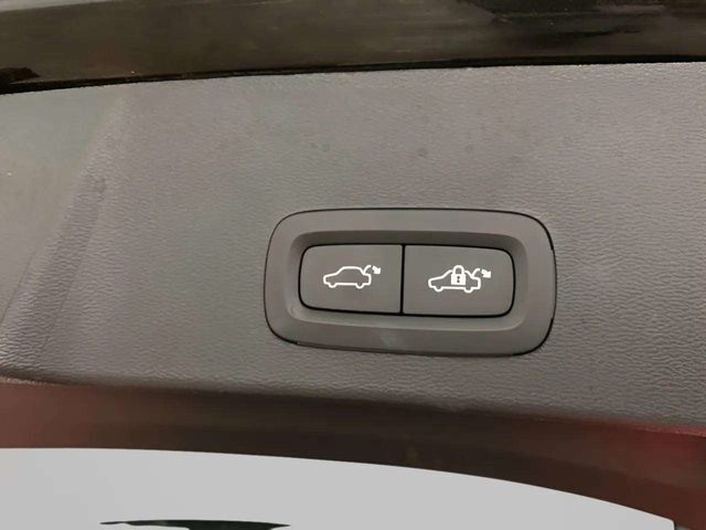 2023 Volvo XC40 B4 Core Dallas TX