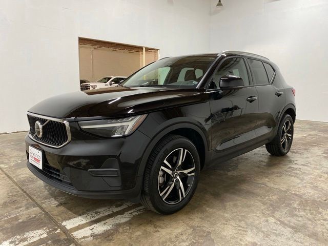 2023 Volvo XC40