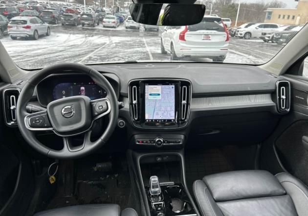 2023 Volvo XC40 B5 AWD Hybrid ULTIMATE w/Harman Kardon, Pilot Assist, Climate Package * Portland OR