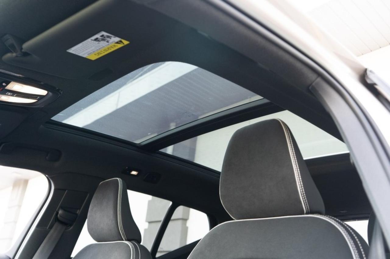 2023 Volvo XC40 B5 AWD Ultimate Dark Theme Yonkers NY