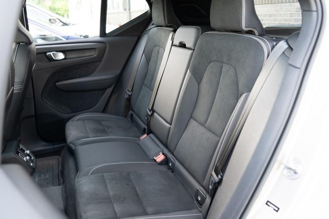 2023 Volvo XC40 B5 AWD Ultimate Dark Theme Yonkers NY