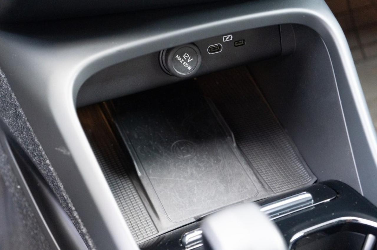 2023 Volvo XC40 B5 AWD Ultimate Dark Theme Yonkers NY