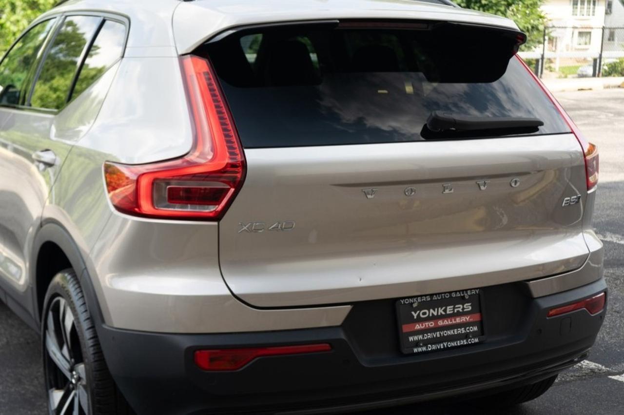 2023 Volvo XC40 B5 AWD Ultimate Dark Theme Yonkers NY