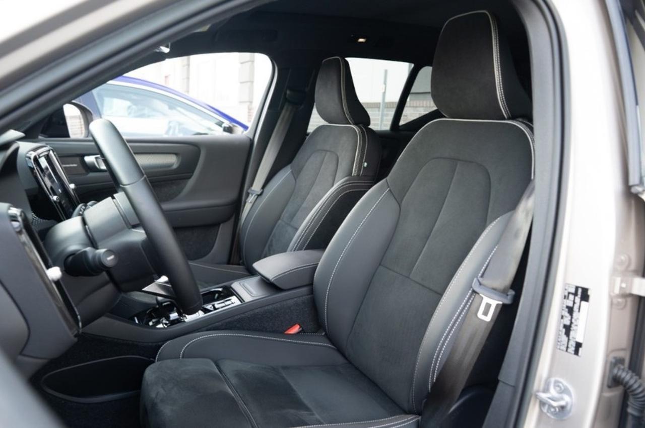 2023 Volvo XC40 B5 AWD Ultimate Dark Theme Yonkers NY