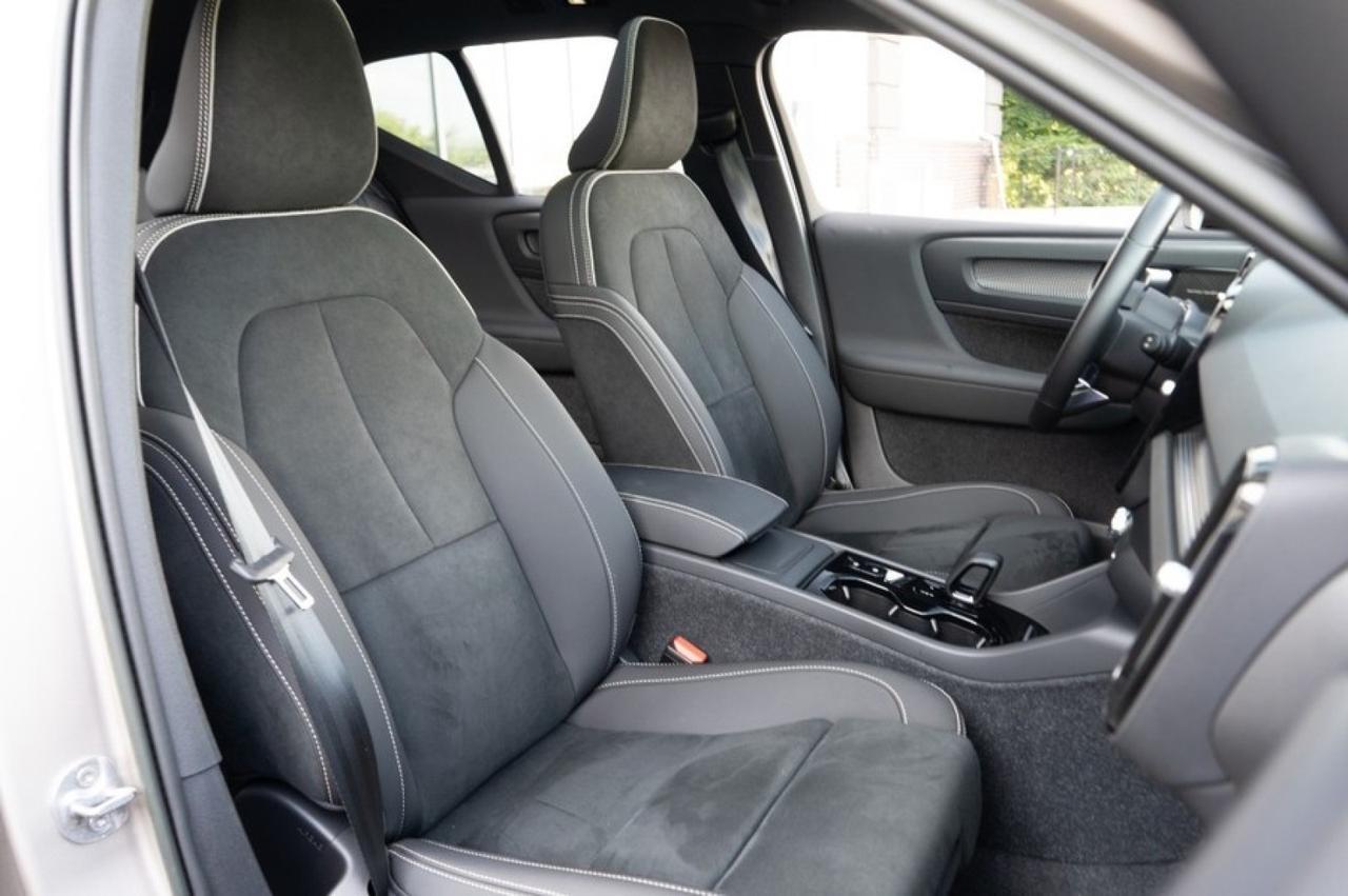 2023 Volvo XC40 B5 AWD Ultimate Dark Theme Yonkers NY