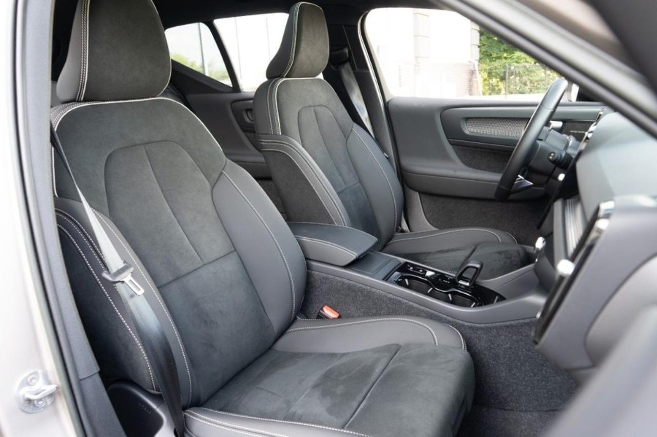 2023 Volvo XC40 B5 AWD Ultimate Dark Theme Yonkers NY