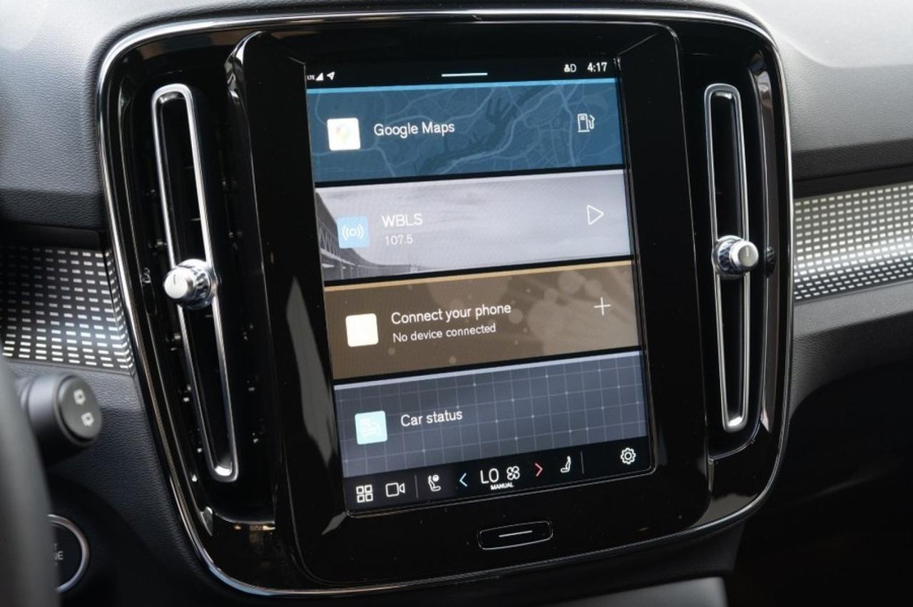 2023 Volvo XC40 B5 AWD Ultimate Dark Theme Yonkers NY