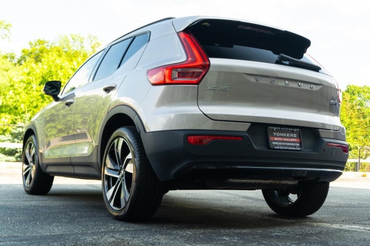 2023 Volvo XC40 B5 AWD Ultimate Dark Theme Yonkers NY