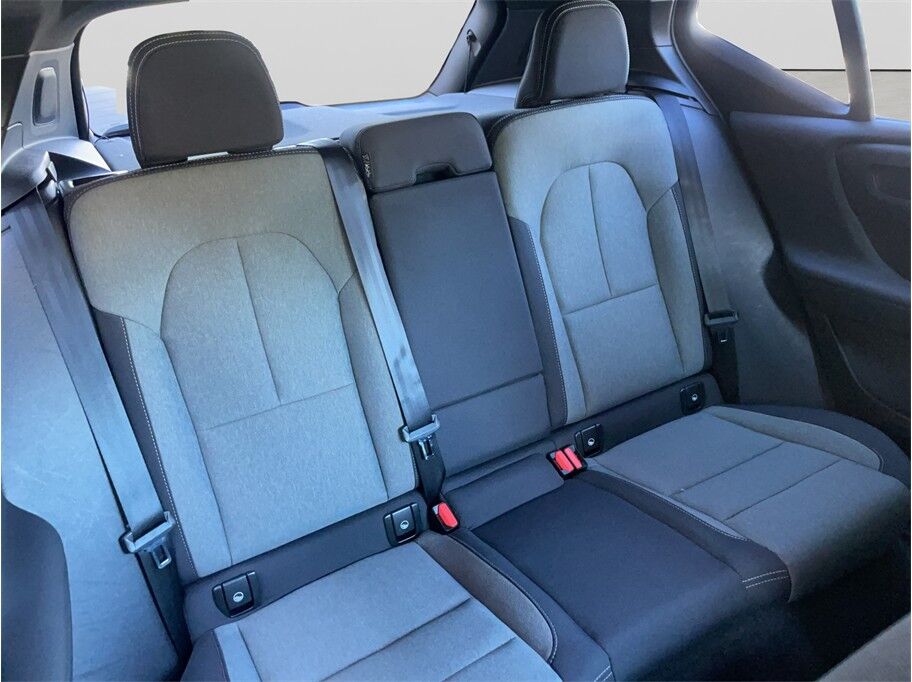 2023 Volvo XC40 B5 Core Sport Utility 4D Port Orchard WA