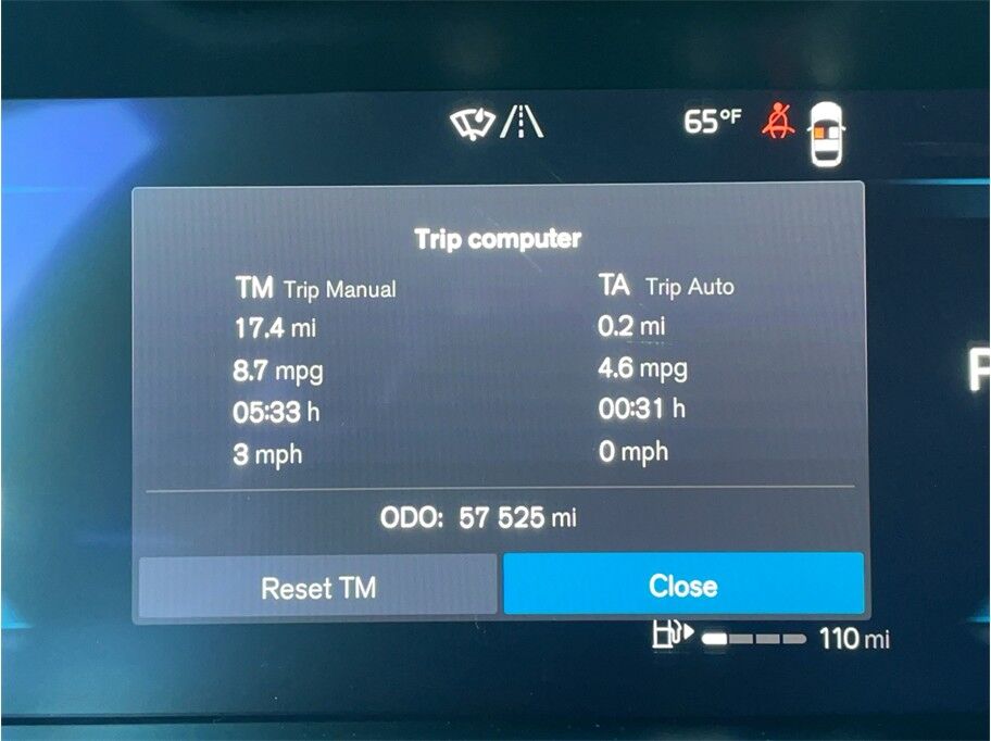 2023 Volvo XC40 B5 Core Sport Utility 4D Port Orchard WA