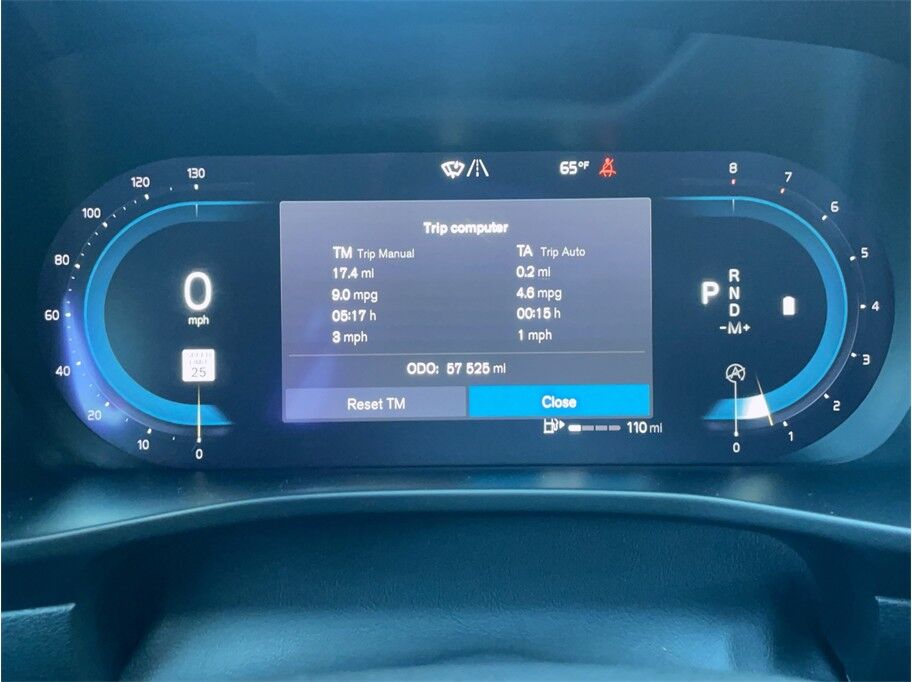 2023 Volvo XC40 B5 Core Sport Utility 4D Port Orchard WA