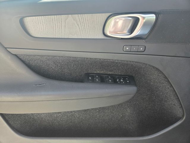 2023 Volvo XC40 B5 Plus Bright Theme Folsom CA