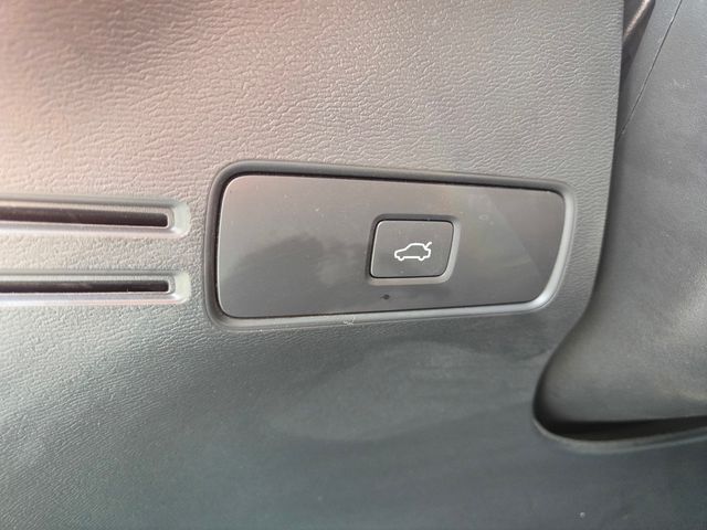 2023 Volvo XC40 B5 Plus Bright Theme Folsom CA