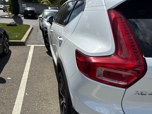 2023 Volvo XC40 B5 Plus Bright Theme Roseville CA