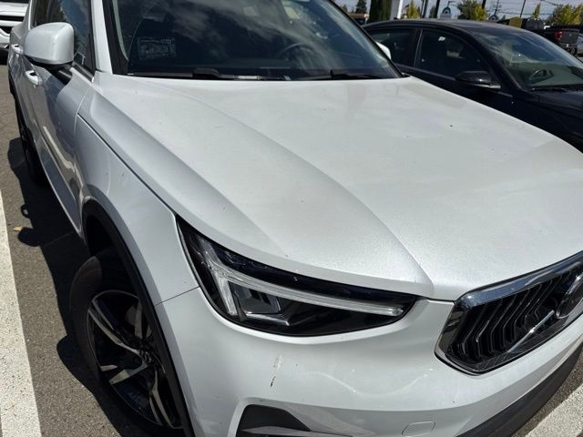2023 Volvo XC40 B5 Plus Bright Theme Roseville CA