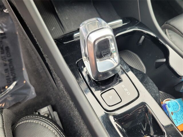 2023 Volvo XC40 B5 Plus Bright Theme Roseville CA