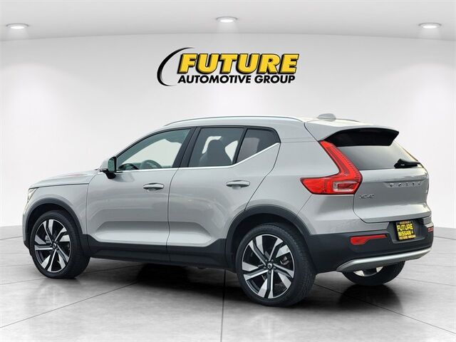2023 Volvo XC40 B5 Plus Bright Theme Roseville CA