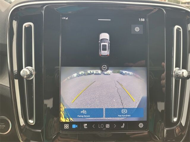 2023 Volvo XC40 B5 Plus Bright Theme Roseville CA