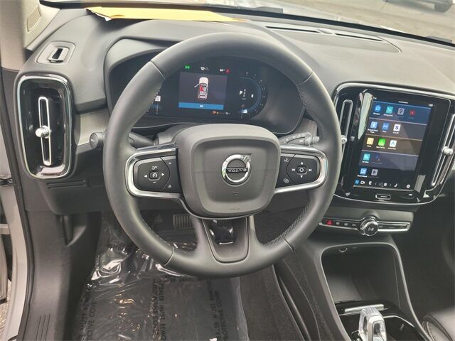 2023 Volvo XC40 B5 Plus Bright Theme Roseville CA