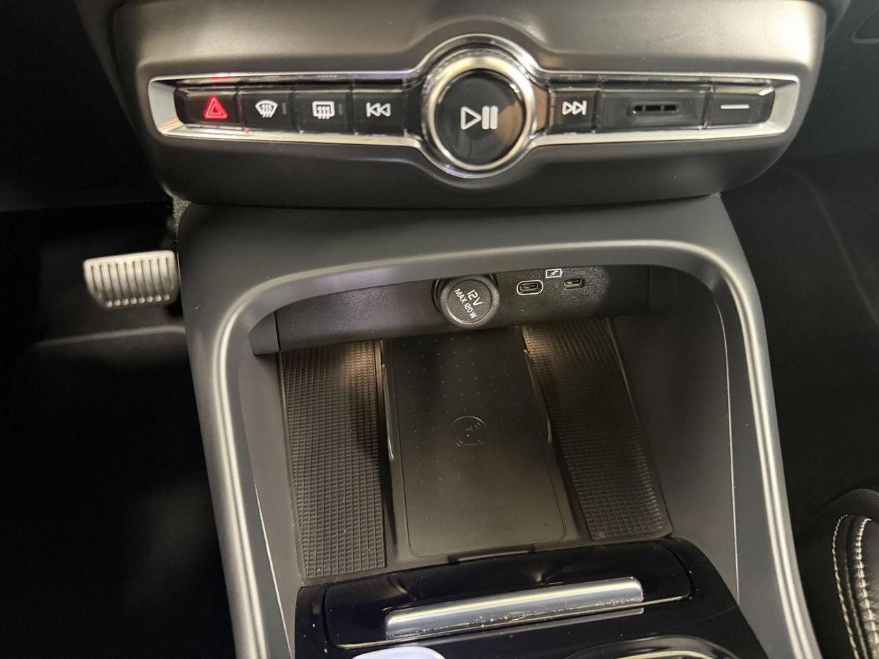 2023 Volvo XC40 B5 Plus Bright Theme Annapolis MD