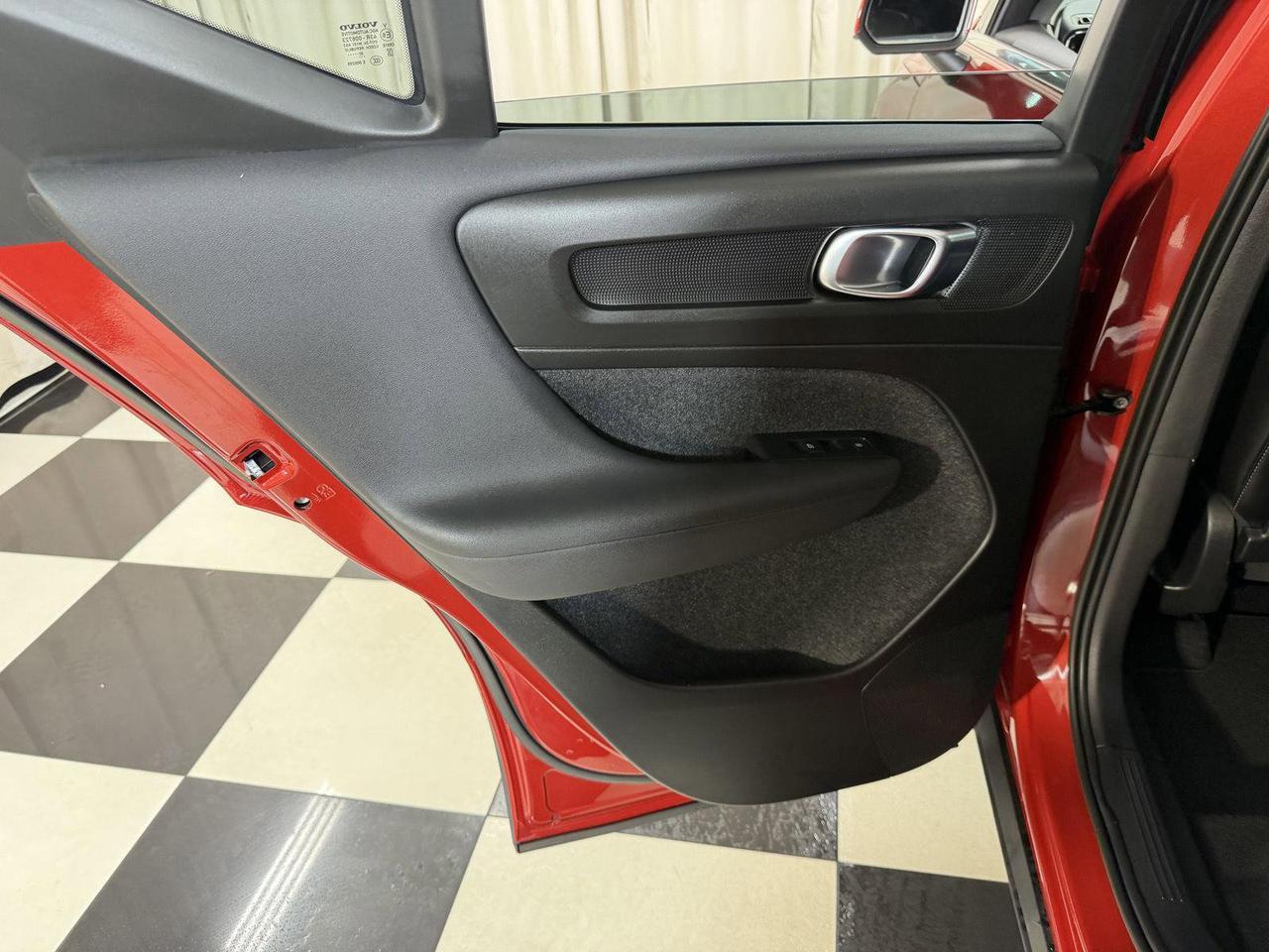 2023 Volvo XC40 B5 Plus Bright Theme Annapolis MD