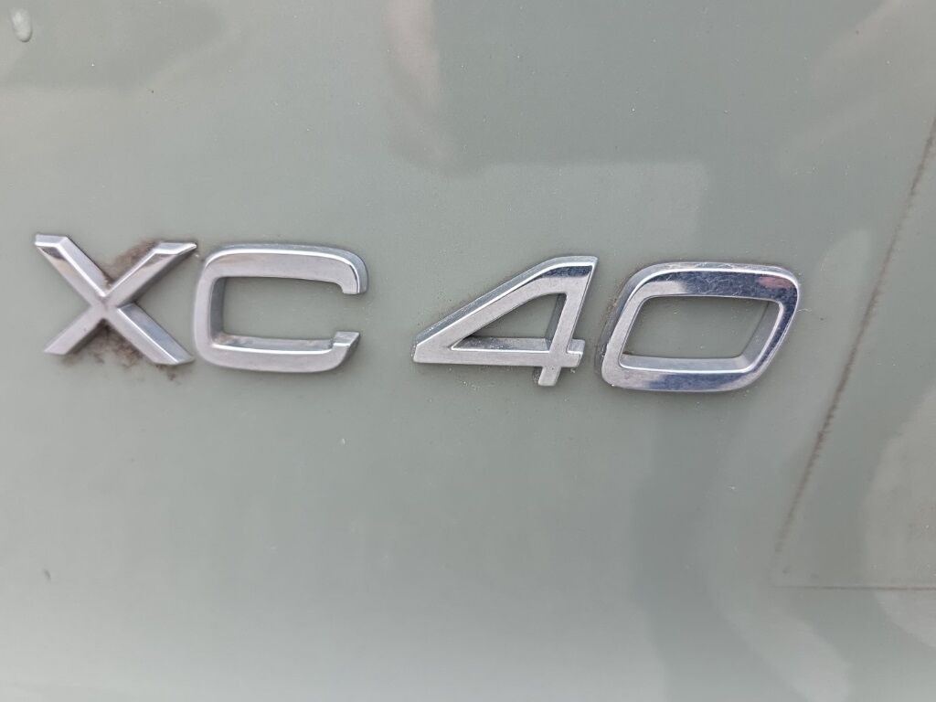 2023 Volvo XC40 B5 Plus Bright Theme Hunt Valley MD