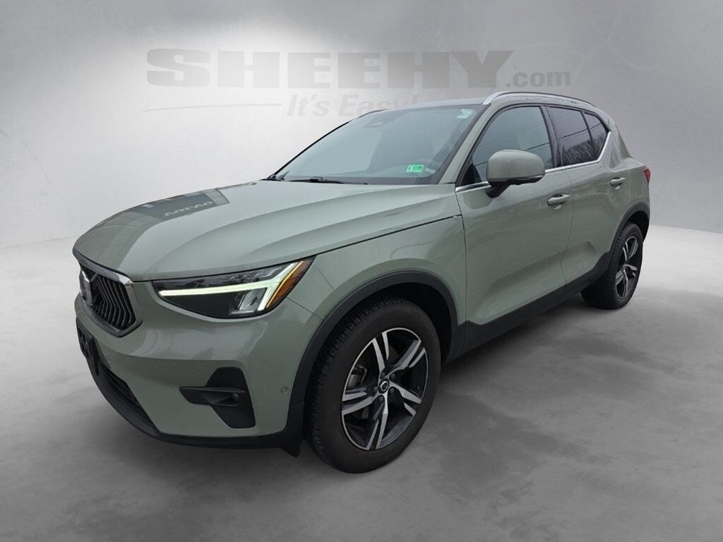 2023 Volvo XC40 B5 Plus Bright Theme Hunt Valley MD