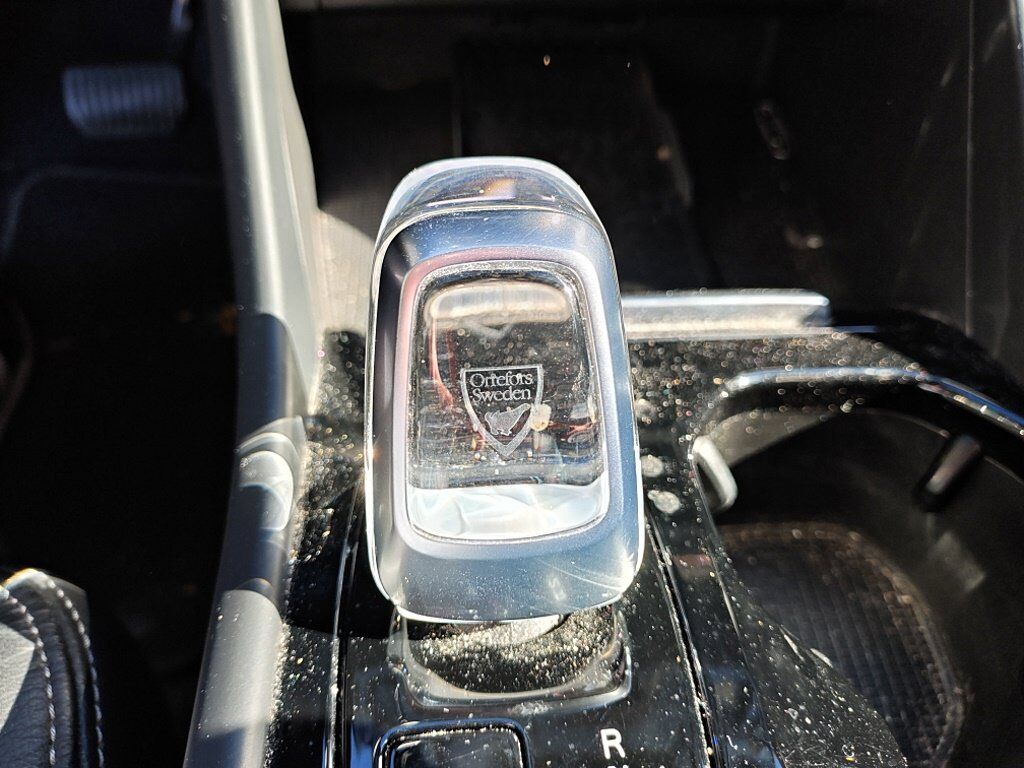 2023 Volvo XC40 B5 Plus Bright Theme Hunt Valley MD