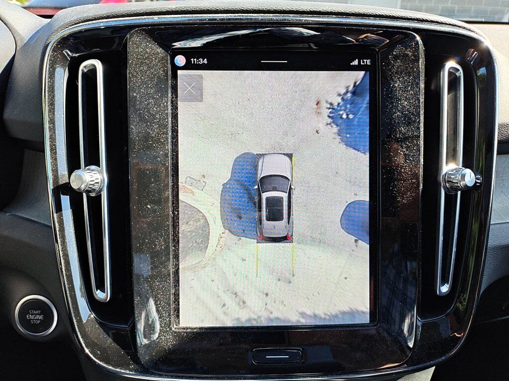2023 Volvo XC40 B5 Plus Bright Theme Hunt Valley MD
