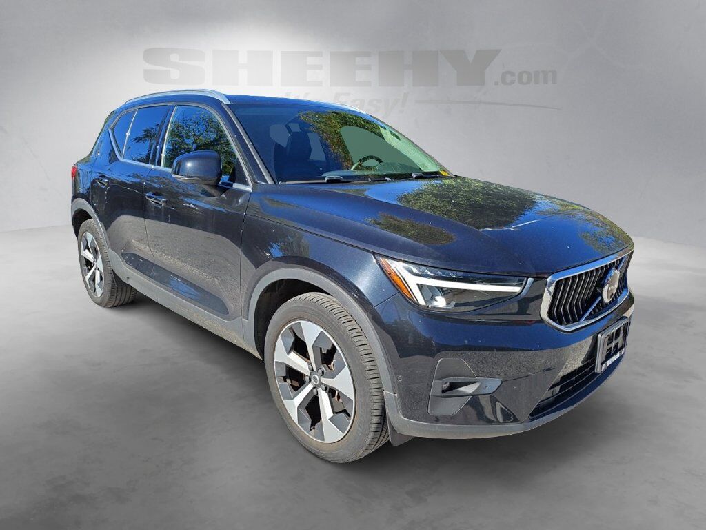 2023 Volvo XC40 B5 Plus Bright Theme Hunt Valley MD