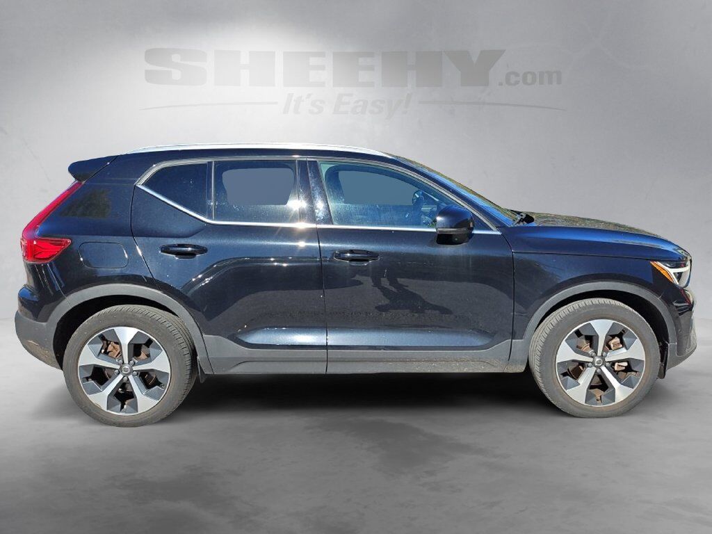 2023 Volvo XC40 B5 Plus Bright Theme Hunt Valley MD