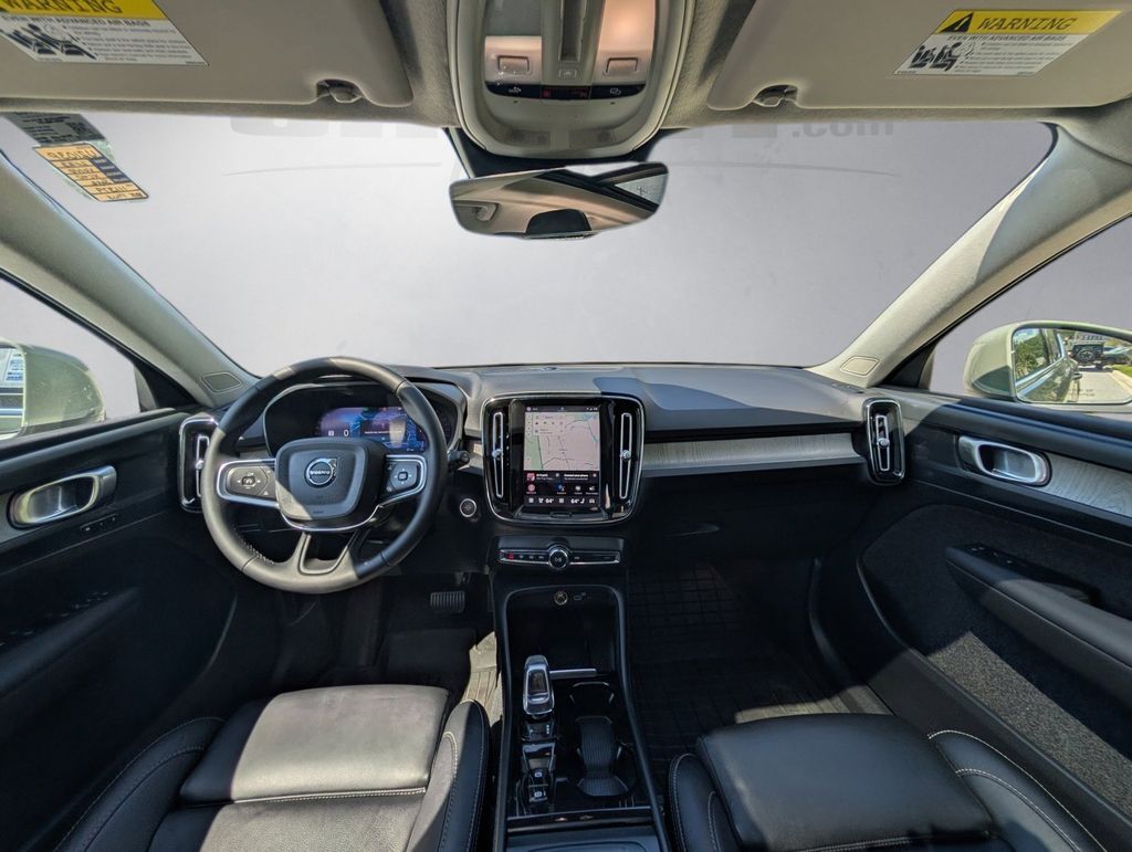 2023 Volvo XC40 B5 Plus Bright Theme Hunt Valley MD