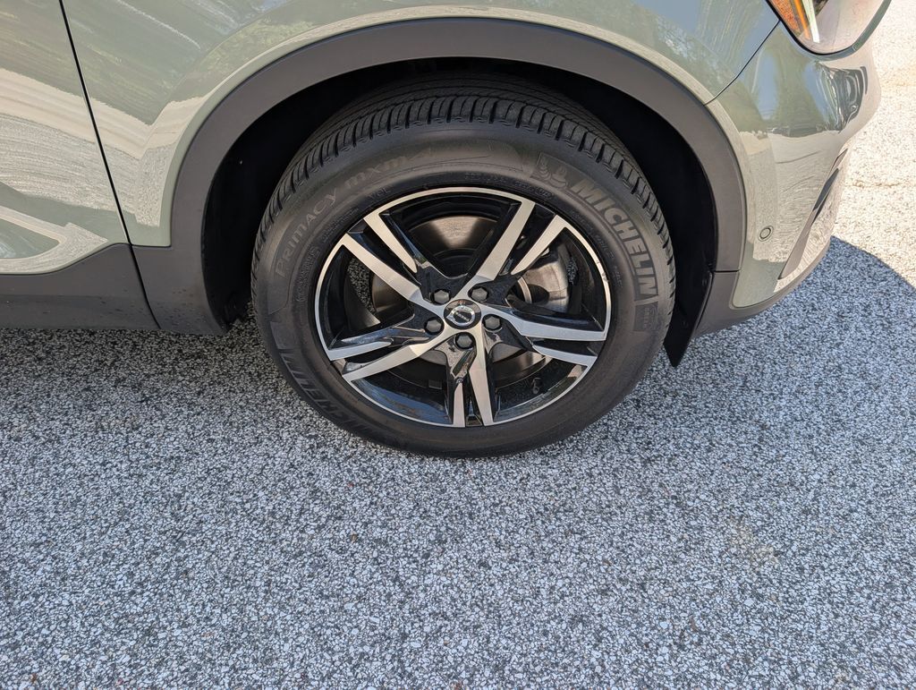 2023 Volvo XC40 B5 Plus Bright Theme Hunt Valley MD