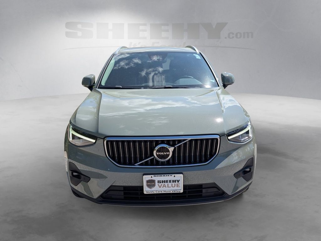 2023 Volvo XC40 B5 Plus Bright Theme Hunt Valley MD