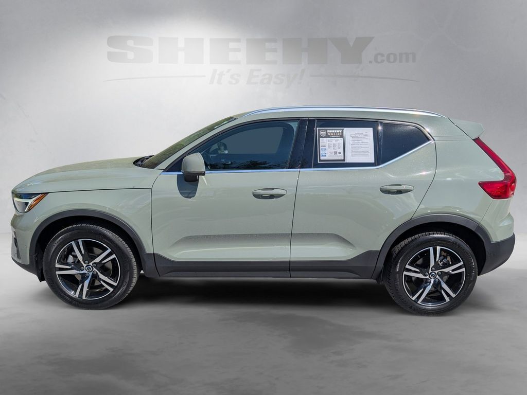 2023 Volvo XC40 B5 Plus Bright Theme Hunt Valley MD