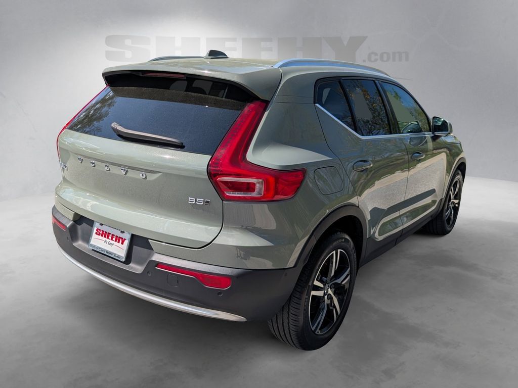 2023 Volvo XC40 B5 Plus Bright Theme Hunt Valley MD