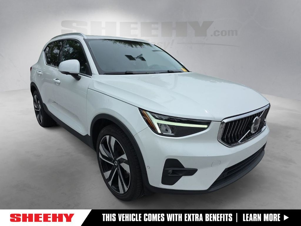 2023 Volvo XC40