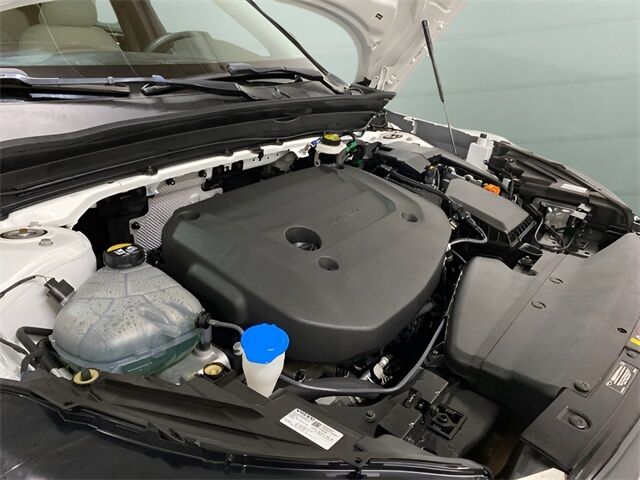 2023 Volvo XC40 B5 Plus Dark Theme Dallas TX