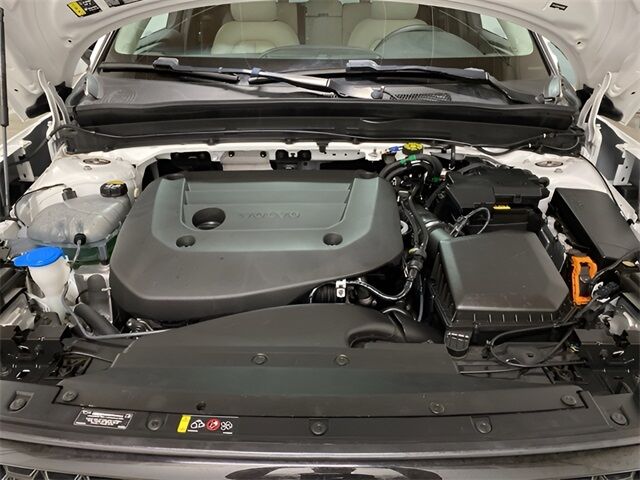 2023 Volvo XC40 B5 Plus Dark Theme Dallas TX