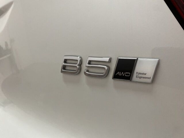 2023 Volvo XC40 B5 Plus Dark Theme Dallas TX